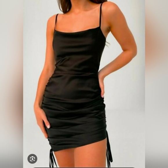 ELH Studio Black Dress with Ruched Design - Picture 9 of 9